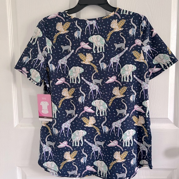 NWT Scrubstar Women’s V-Neck Print Scrub Top “Magical Menagerie” (Sz S) - Picture 2 of 7